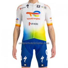 Completo Maglia + Pantaloncino con bretelle 2023 Team TotalEnergies Manica Corta